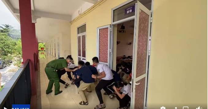 Ngoại khóa ""Thoát hiểm khi gặp sự cố hỏa hoạn"