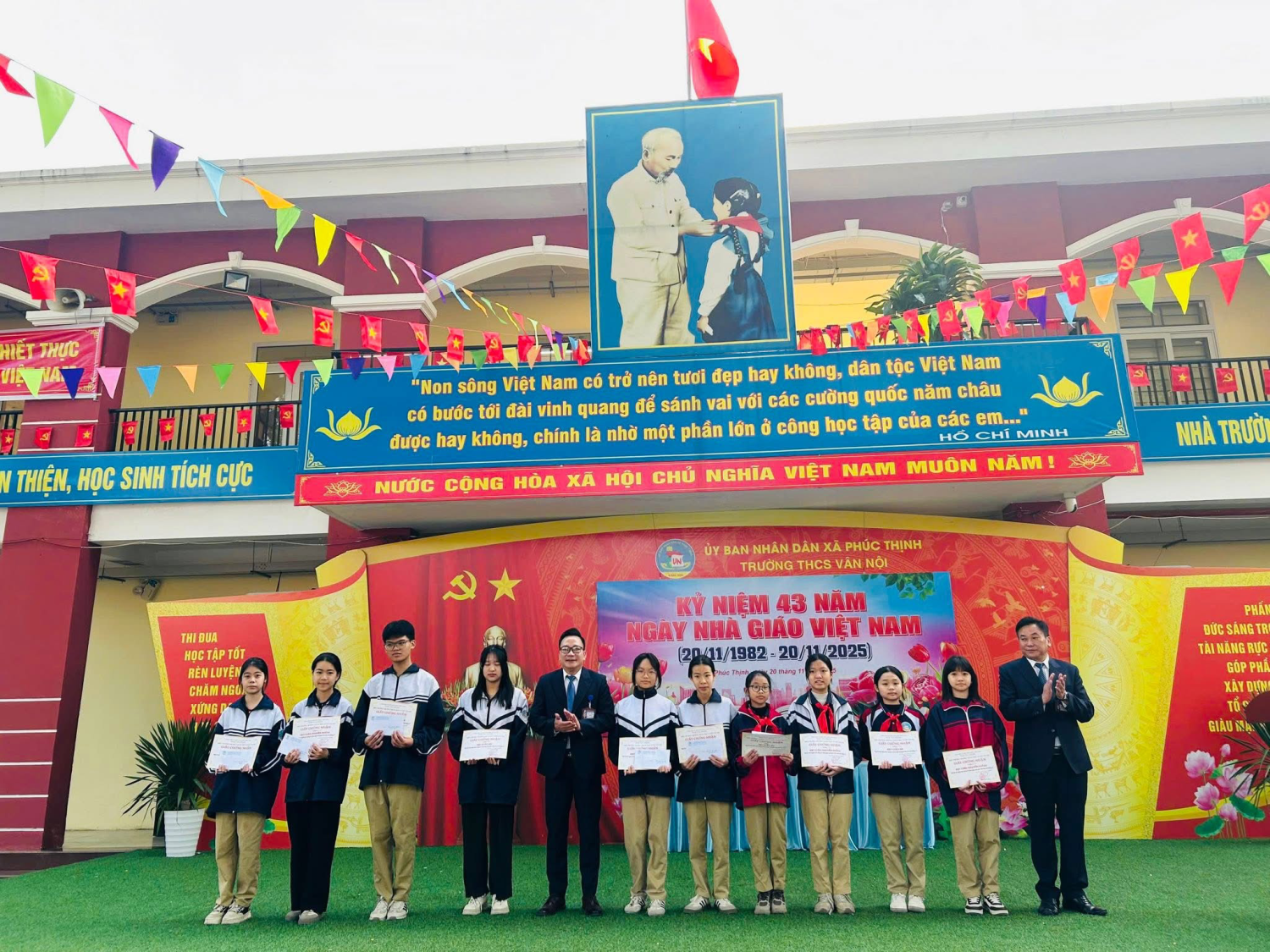 SƠ KẾT THI ĐUA TUẦN 11 TRIỂN KHAI HOẠT ĐỘNG TUẦN 12.